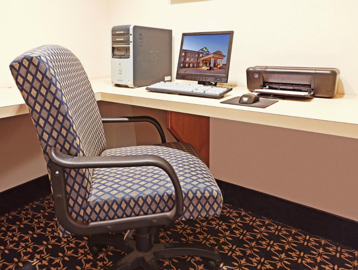 Holiday Inn Express Hotels & Suites Mountain Home By Ihg Exterior foto